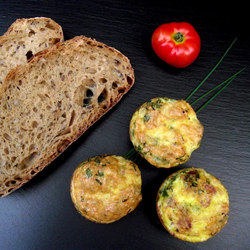 Ei-Muffins mit Kräutern