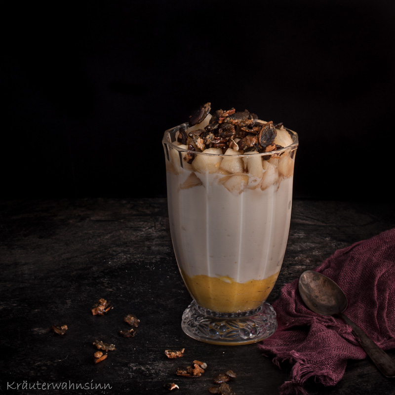 Kürbis-Quarkspeise Quark-Dessert mit Kürbis-Curd