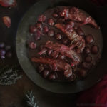 Lammfilets mit blauen Trauben Lammfilets in Traubensoße
