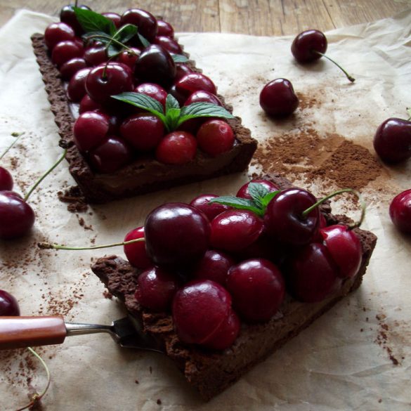 Schoko-Minz-Tarte mit Kirschen