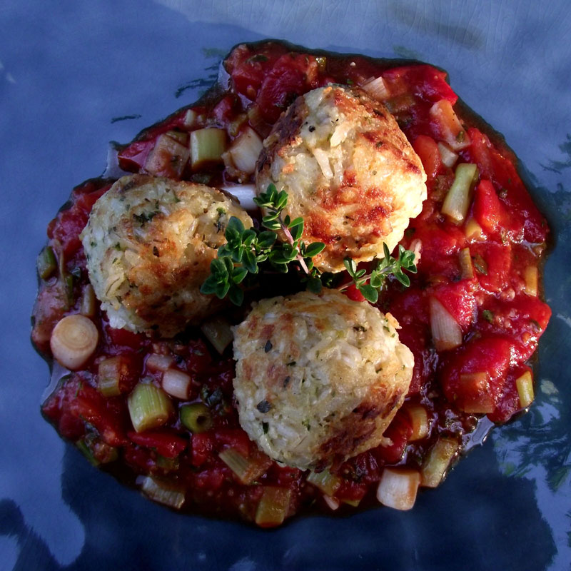 Thymian-Reisbällchen Tomatengemüse